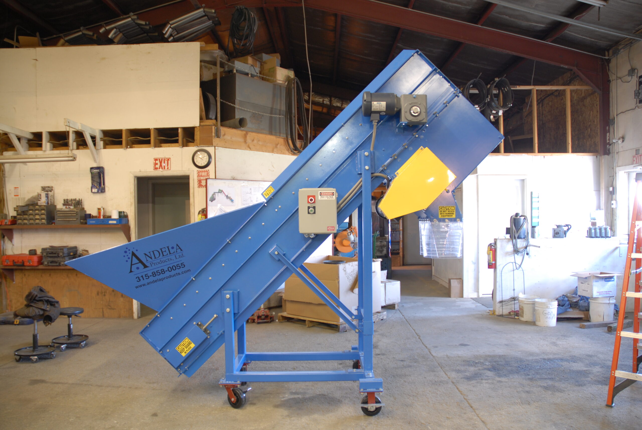 <b>AGC-1 </br> Glass Crusher </b></br></br>The AGC-1 Andela Glass Crusher can process up to 6,000 pounds per hour. 