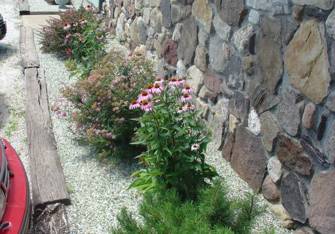Landscaping with glass aggregate