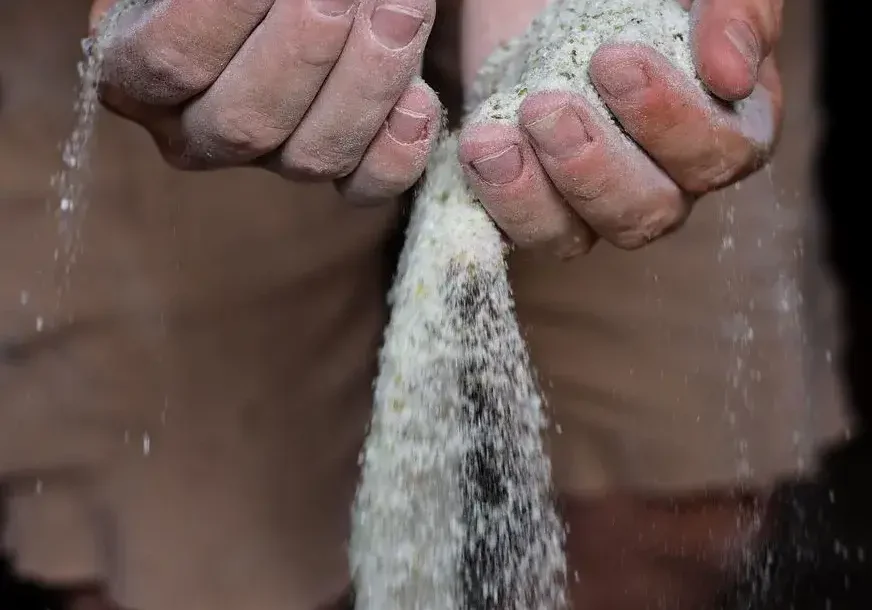 Glass sand